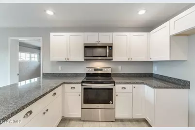 3920 W Tuckey Lane, Phoenix, AZ 85019 - Photo 13