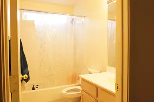 5513 N 74th Dr, Glendale, AZ 85303 - Photo 11