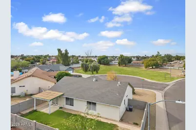 5513 N 74th Drive, Glendale, AZ 85303 - Photo 3