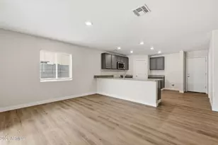 565 W Black Hawk Pl, Casa Grande, AZ 85122 - Photo 9