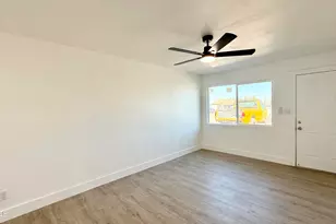 2739 E Tamarisk Ave, Phoenix, AZ 85040 - Photo 9