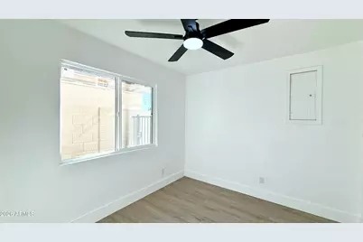 2739 E Tamarisk Avenue #1, Phoenix, AZ 85040 - Photo 5