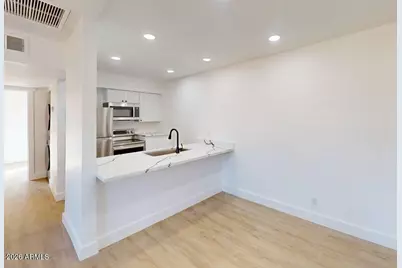 2739 E Tamarisk Avenue #Apt 1, Phoenix, AZ 85040 - Photo 1