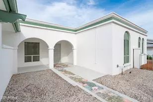 10802 W Cumberland Dr, Sun City, AZ 85351 - Photo 5