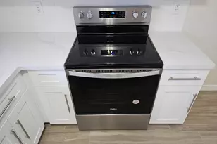 8949 W Cinnabar Ave, Peoria, AZ 85345 - Photo 11