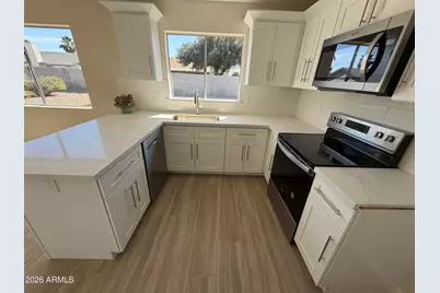 8949 W Cinnabar Avenue, Peoria, AZ 85345 - Photo 5