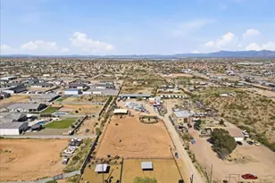 2690 W Gail Rd, San Tan Valley, AZ 85144 - Photo 9