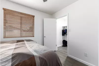 2826 E Cactus Road, Phoenix, AZ 85032 - Photo 17