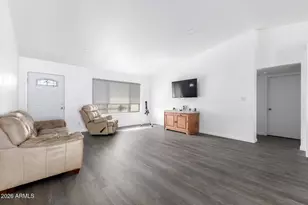 2826 E Cactus Rd, Phoenix, AZ 85032 - Photo 3