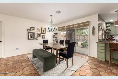 5754 W Shangri La Road, Glendale, AZ 85304 - Photo 9