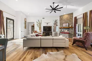 38313 N 17th Way, Phoenix, AZ 85086 - Photo 9