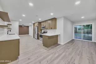 2218 W Poinsettia Dr, Phoenix, AZ 85029 - Photo 5