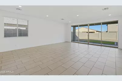 12020 W Parkway Lane, Avondale, AZ 85323 - Photo 5