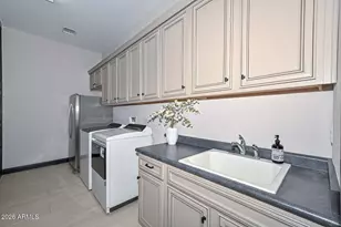 9769 W Wizard Ln, Peoria, AZ 85383 - Photo 53