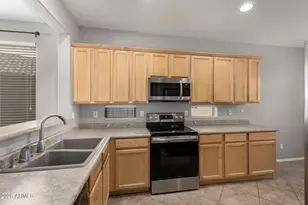 40825 N Majesty Ct, Anthem, AZ 85086 - Photo 11