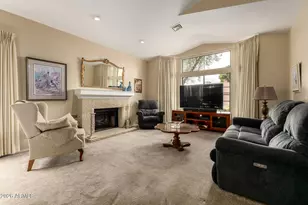 15821 N 51st St, Scottsdale, AZ 85254 - Photo 3