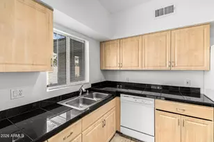 1411 E Orangewood Ave, Phoenix, AZ 85020 - Photo 11