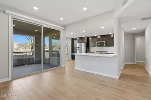 2425 W Bronco Butte Trl, Phoenix, AZ 85085 - Photo 15