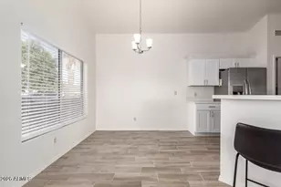 10831 W Laurie Ln, Peoria, AZ 85345 - Photo 13