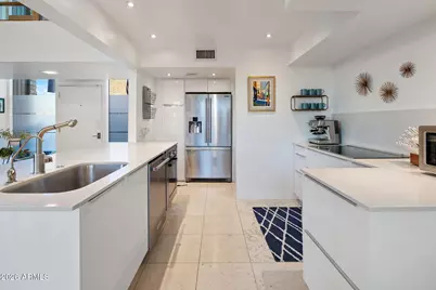 1677 E Maryland Avenue, Phoenix, AZ 85016 - Photo 11