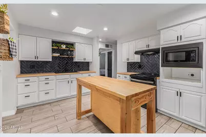 3313 W Surrey Avenue, Phoenix, AZ 85029 - Photo 11