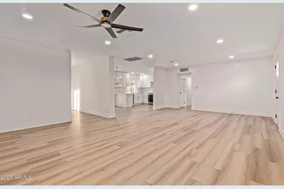 1514 E Turquoise Avenue, Phoenix, AZ 85020 - Photo 9