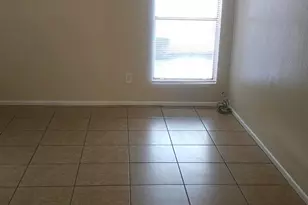 635 N Arrowhead Dr, Chandler, AZ 85224 - Photo 5