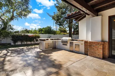 10401 N 48th Place, Paradise Valley, AZ 85253 - Photo 13