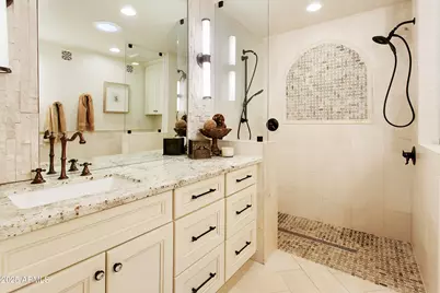 4836 E Moonlight Way, Paradise Valley, AZ 85253 - Photo 23