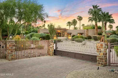 4836 E Moonlight Way, Paradise Valley, AZ 85253 - Photo 11