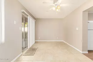 1002 E Orchid Ln, Phoenix, AZ 85020 - Photo 11