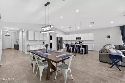 8942 N 15th Lane, Phoenix, AZ 85021 - Photo 11