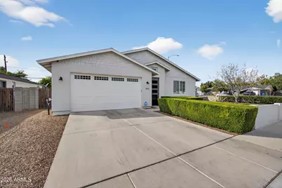8942 N 15th Lane, Phoenix, AZ 85021 - Photo 5