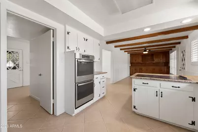 8520 E Roma Avenue, Scottsdale, AZ 85251 - Photo 15