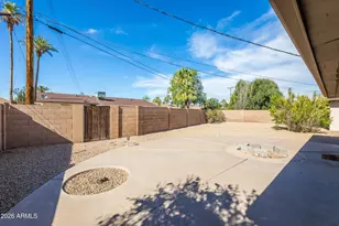 8520 E Roma Ave, Scottsdale, AZ 85251 - Photo 29