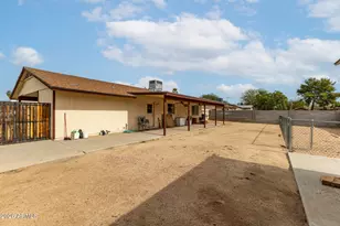 8935 W Heatherbrae Dr, Phoenix, AZ 85037 - Photo 21