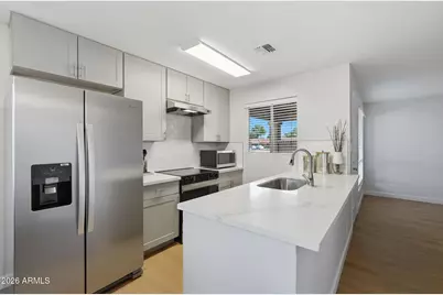 409 W Pontiac Drive #1, Phoenix, AZ 85027 - Photo 7