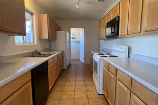 1377 Leon Way, Sierra Vista, AZ 85635 - Photo 7