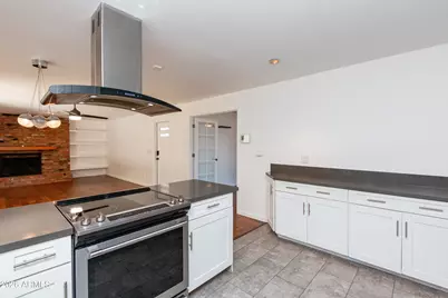 841 E 10th Street, Mesa, AZ 85203 - Photo 13