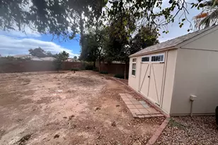 1813 E Gail Dr, Chandler, AZ 85225 - Photo 27