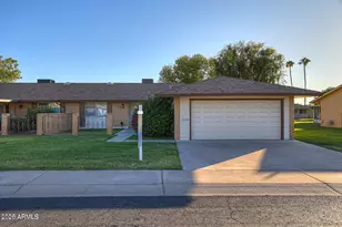 10639 W Roundelay Cir, Sun City, AZ 85351 - Photo 1