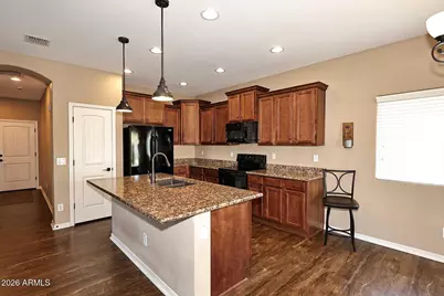 784 W Leadwood Avenue, Queen Creek, AZ 85140 - Photo 9