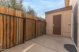 10411 N 11th Ave, Phoenix, AZ 85021 - Photo 15