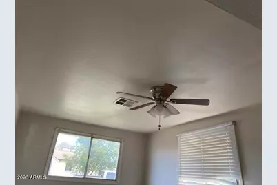 7619 W Clarendon Avenue, Phoenix, AZ 85033 - Photo 35