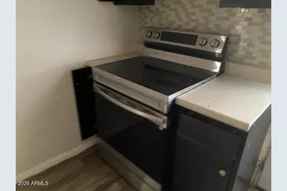 7619 W Clarendon Avenue, Phoenix, AZ 85033 - Photo 31