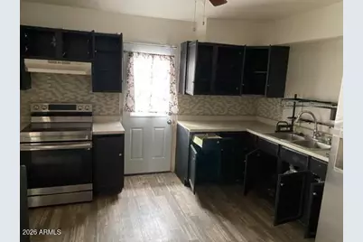 7619 W Clarendon Avenue, Phoenix, AZ 85033 - Photo 25