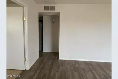 7619 W Clarendon Avenue, Phoenix, AZ 85033 - Photo 9