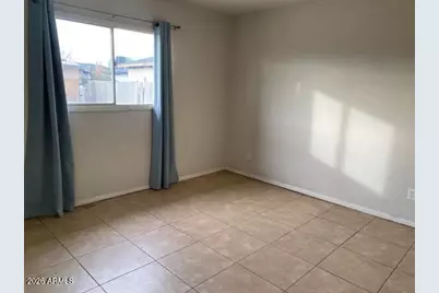 7619 W Clarendon Avenue, Phoenix, AZ 85033 - Photo 15