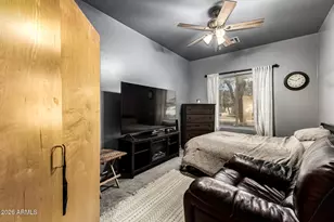 1635 W Dunbar Dr, Phoenix, AZ 85041 - Photo 29