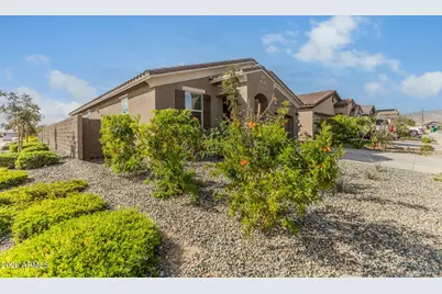 19203 W Solano Drive, Litchfield Park, AZ 85340 - Photo 3